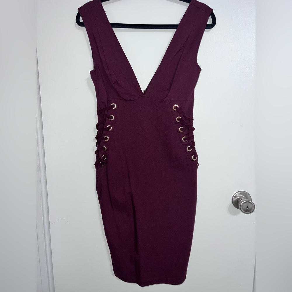 Iris Deep burgundy Backless Dress